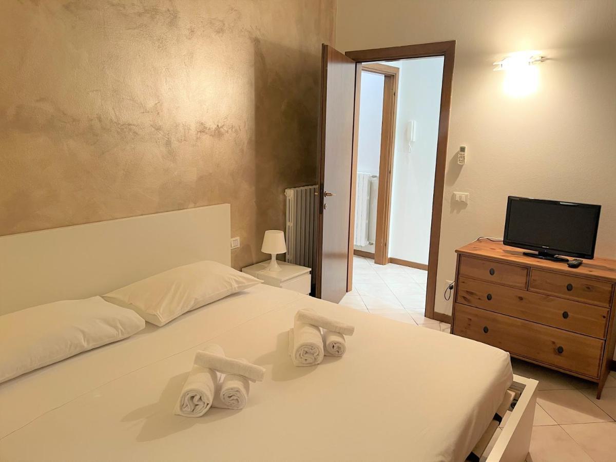 Desenzanoloft Le Petit Bijou - Restyling 2025 - Downtown Desenzano del Garda Zewnętrze zdjęcie