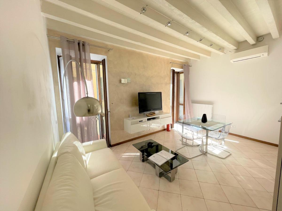 Desenzanoloft Le Petit Bijou - Restyling 2025 - Downtown Desenzano del Garda Zewnętrze zdjęcie