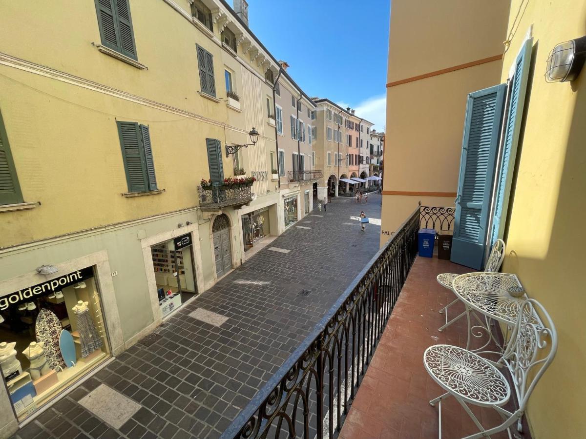 Desenzanoloft Le Petit Bijou - Restyling 2025 - Downtown Desenzano del Garda Zewnętrze zdjęcie