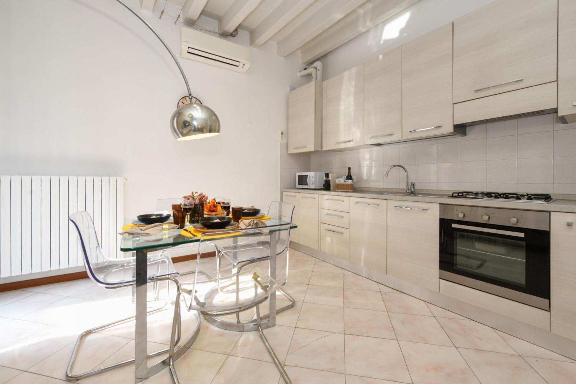 Desenzanoloft Le Petit Bijou - Restyling 2025 - Downtown Desenzano del Garda Zewnętrze zdjęcie
