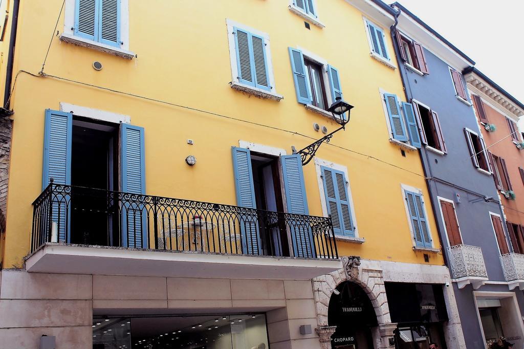 Desenzanoloft Le Petit Bijou - Restyling 2025 - Downtown Desenzano del Garda Zewnętrze zdjęcie